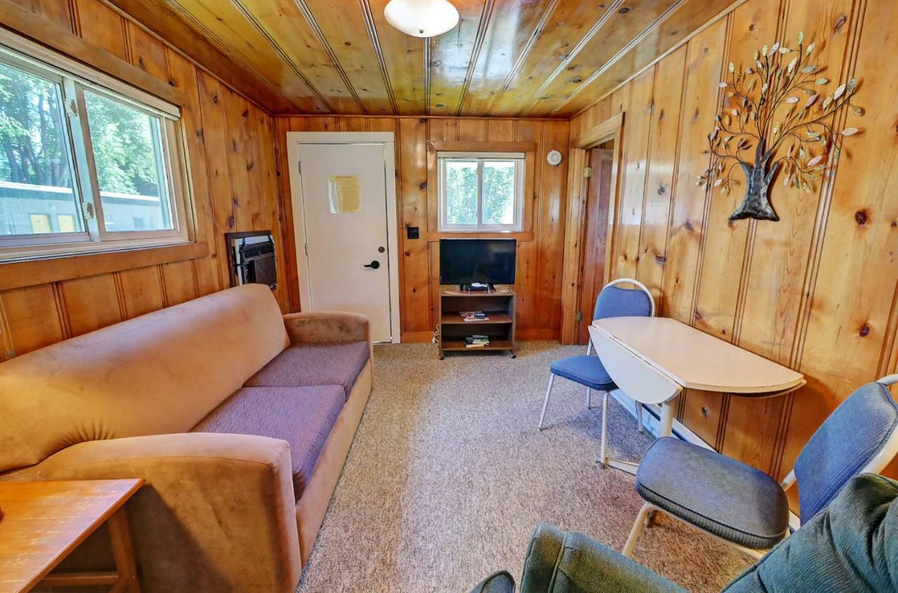 Idle A While Cabins Twisp Экстерьер фото